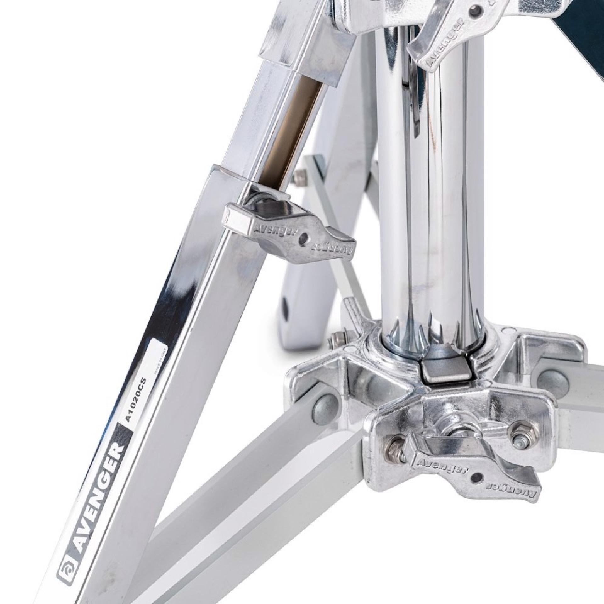 Avenger A1020CS Combo Stand - levelling leg close up