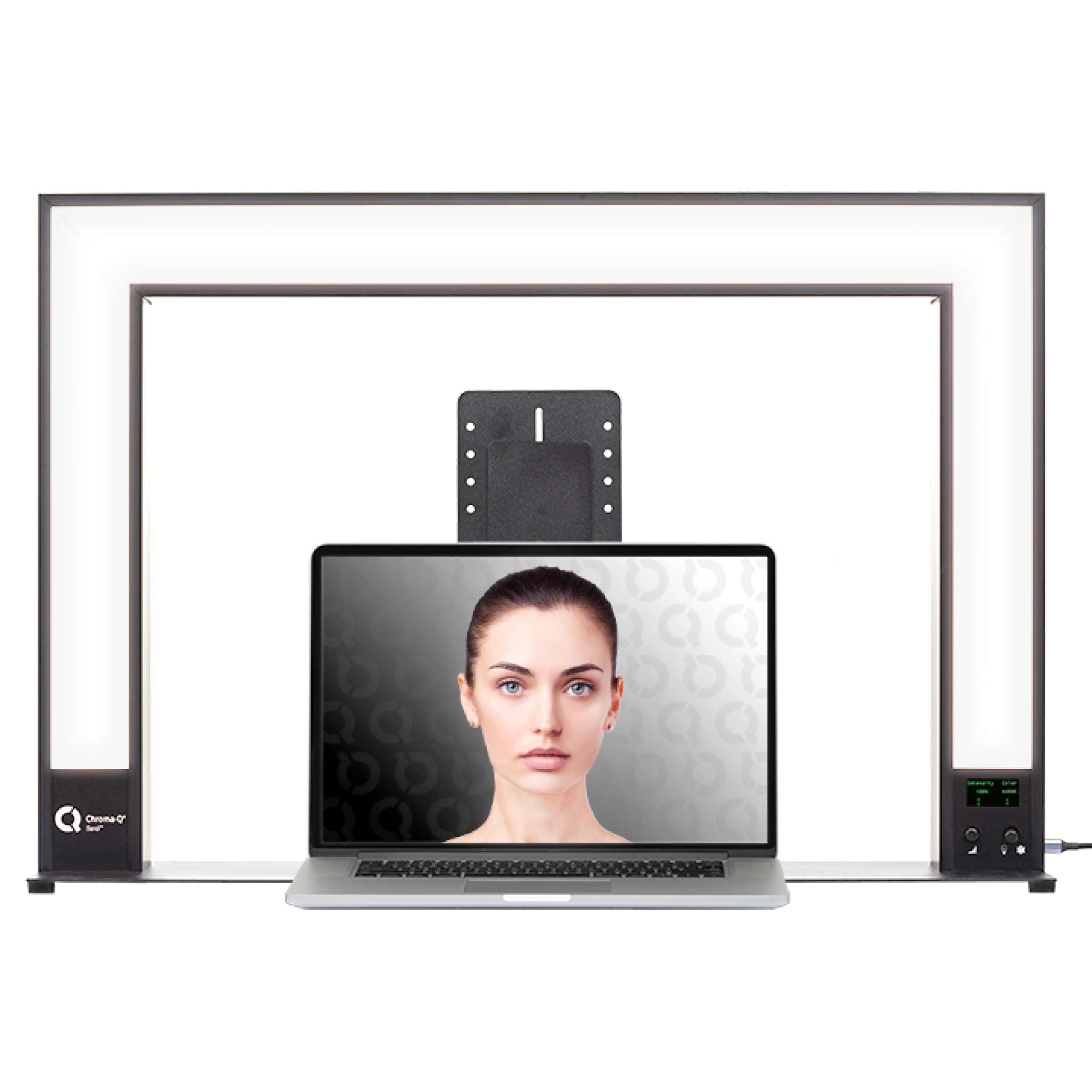 Chroma-Q Sandi - Natural white light with laptop