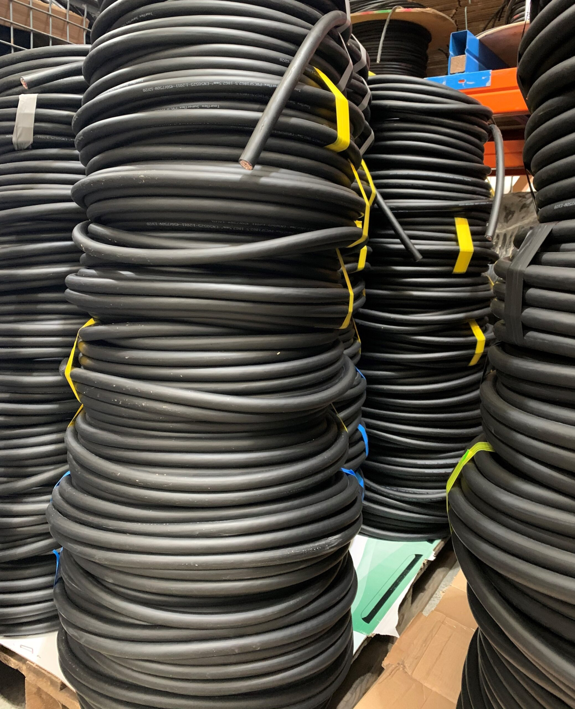 Tourflex Cabling - coiled cable lengths