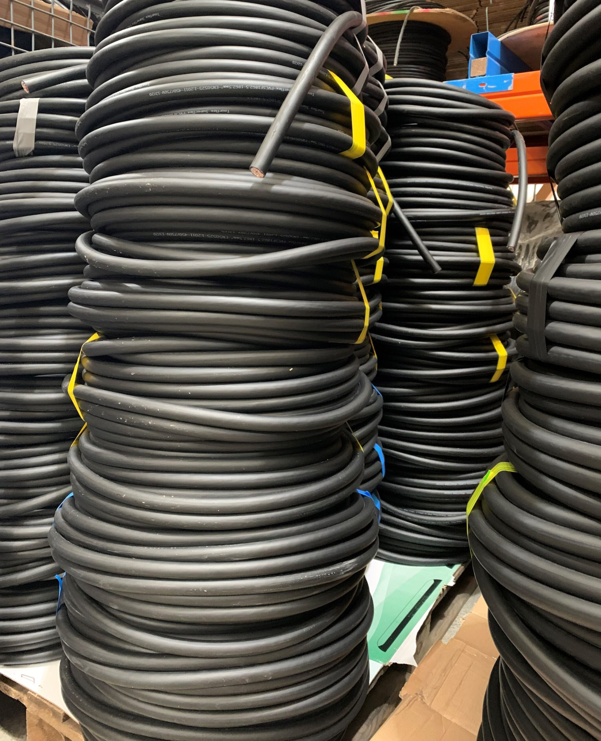 Tourflex Cabling - coiled cable lengths