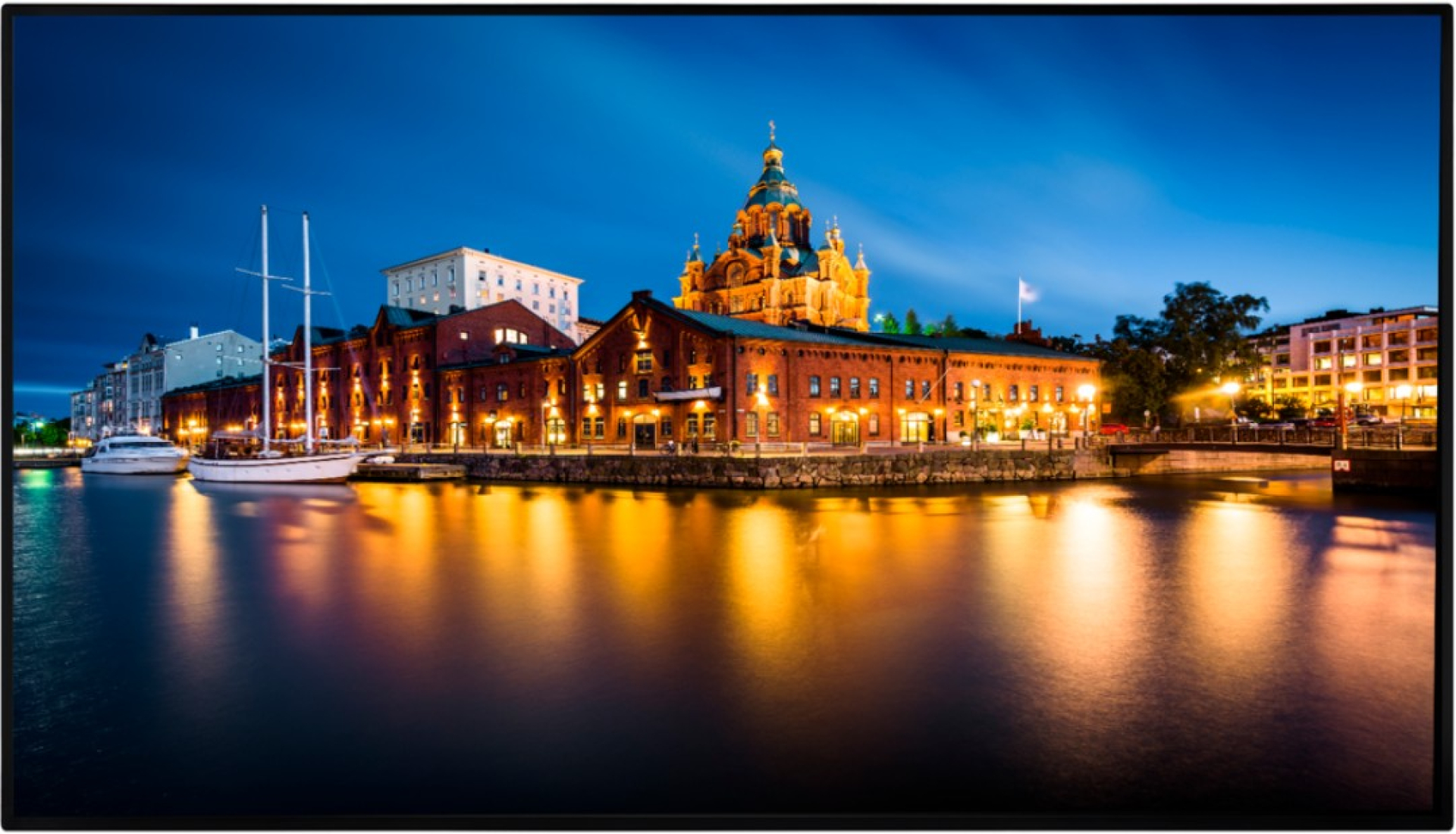 Vestel PF Digital Signage Displays Range front view